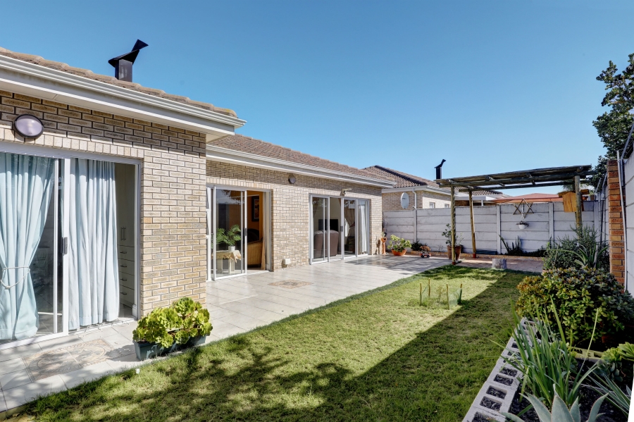 3 Bedroom Property for Sale in Sonkring Western Cape